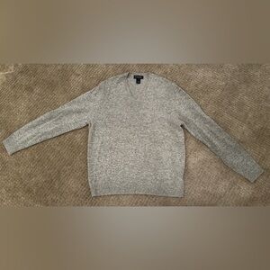 Brooks Brothers V-Neck men’s wool sweater.